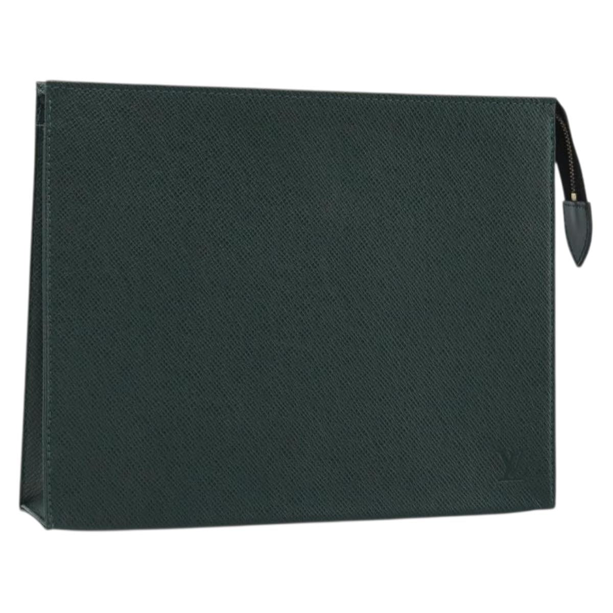 LOUIS VUITTON Taiga Poche Toilette 26 Pouch Epicea LV Auth BAZ284