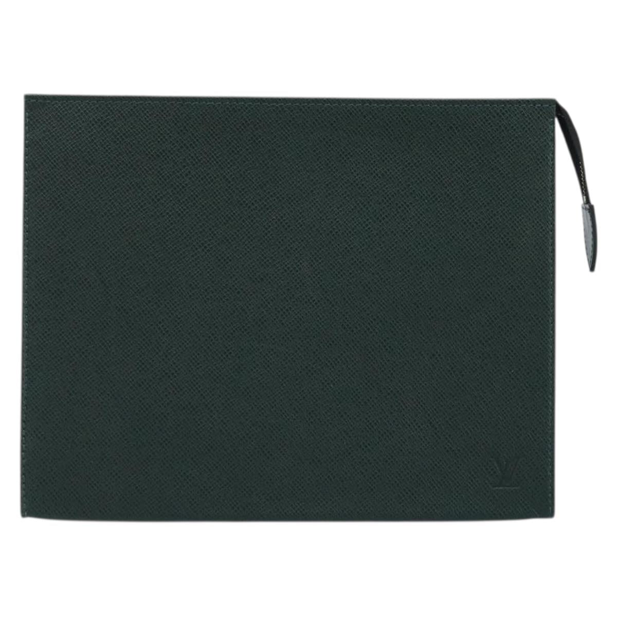 LOUIS VUITTON Taiga Poche Toilette 26 Pouch Epicea LV Auth BAZ284