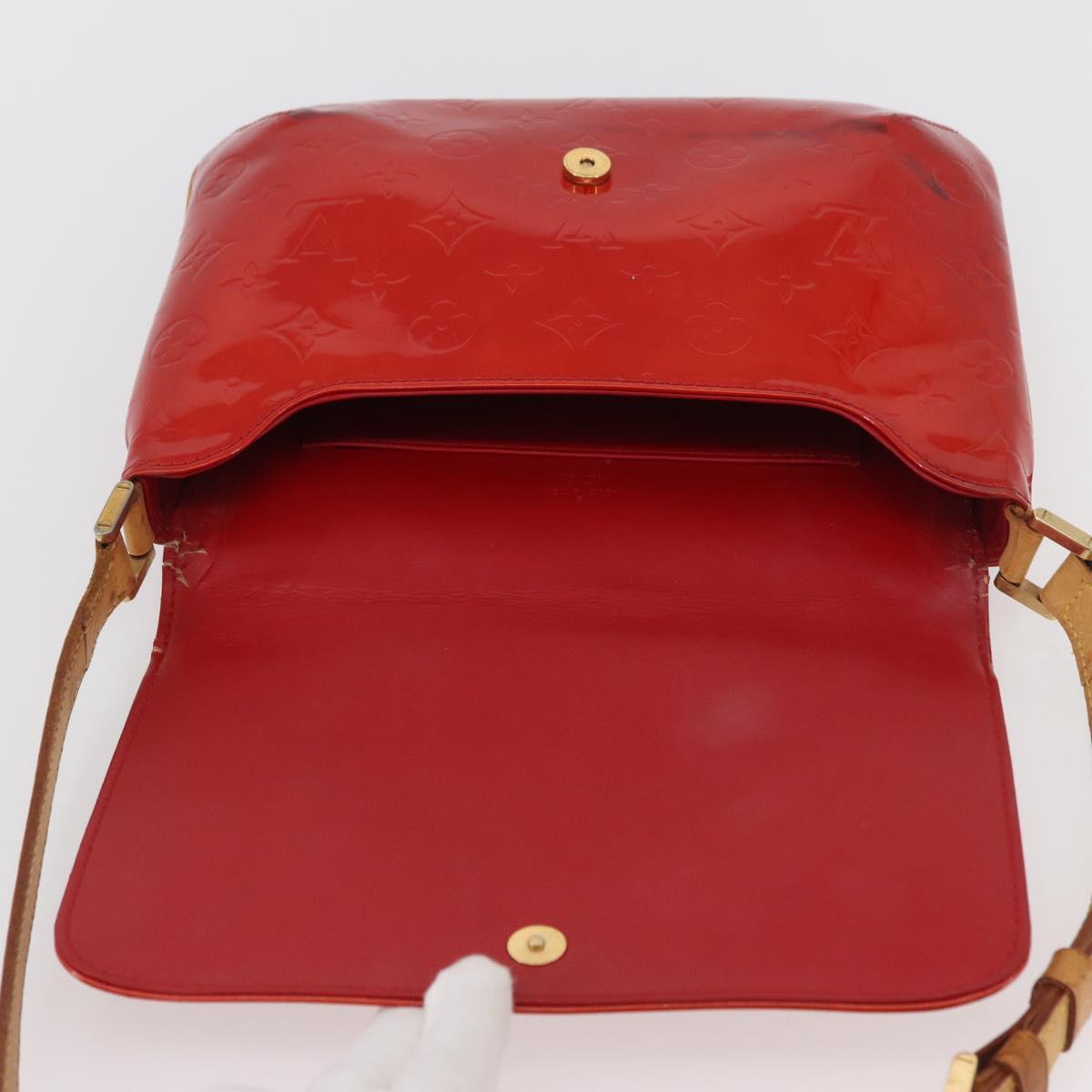 LOUIS VUITTON Monogram Vernis Thompson Street Bag Red M91094 Auth BAZ450