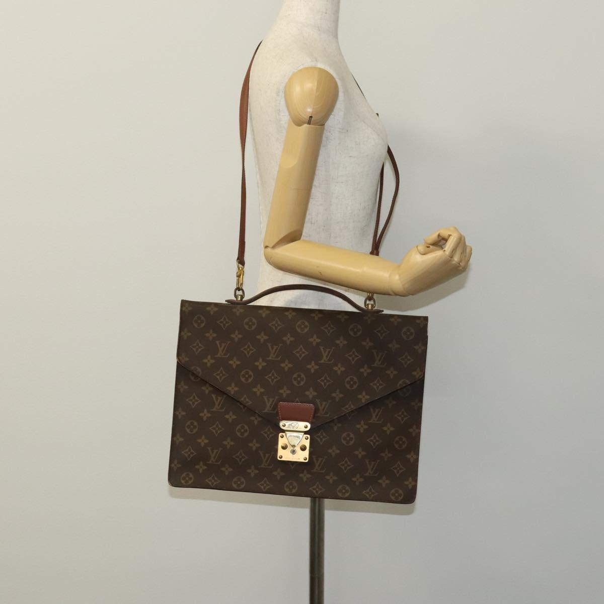 LOUIS VUITTON Monogram Porte Documents Bandouliere Bag M53338 Auth BD099