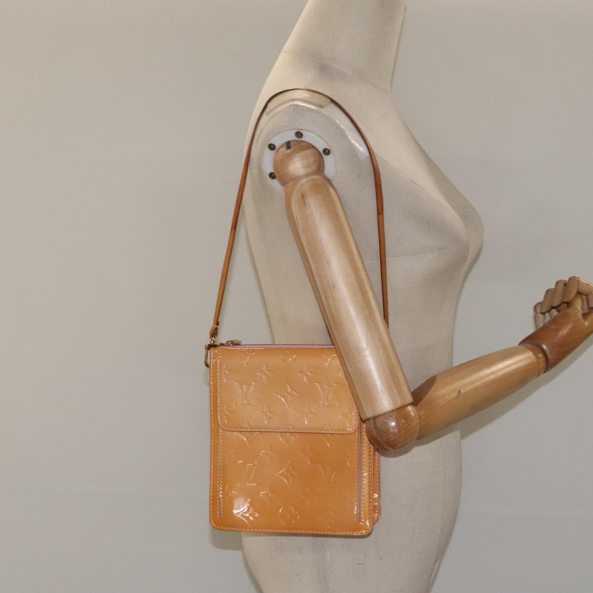 LOUIS VUITTON Monogram Vernis Motto Pouch Marshmallow Pink M91312 Auth BD1240