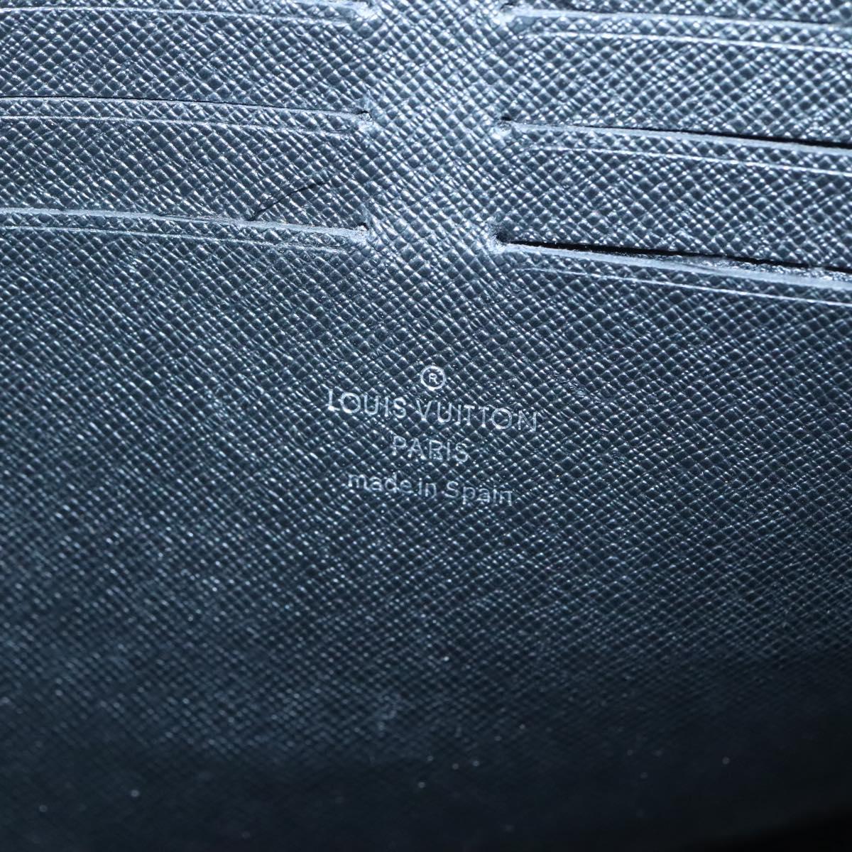 LOUIS VUITTON Monogram Savanna Pochette Voyager MM Clutch Bag White Auth BD2031