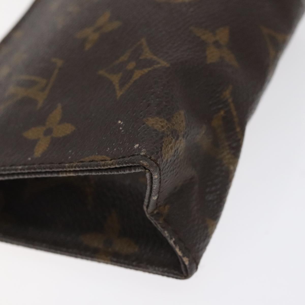 LOUIS VUITTON Monogram Poche Toilette 15 Pouch M47546 LV Auth BD2274