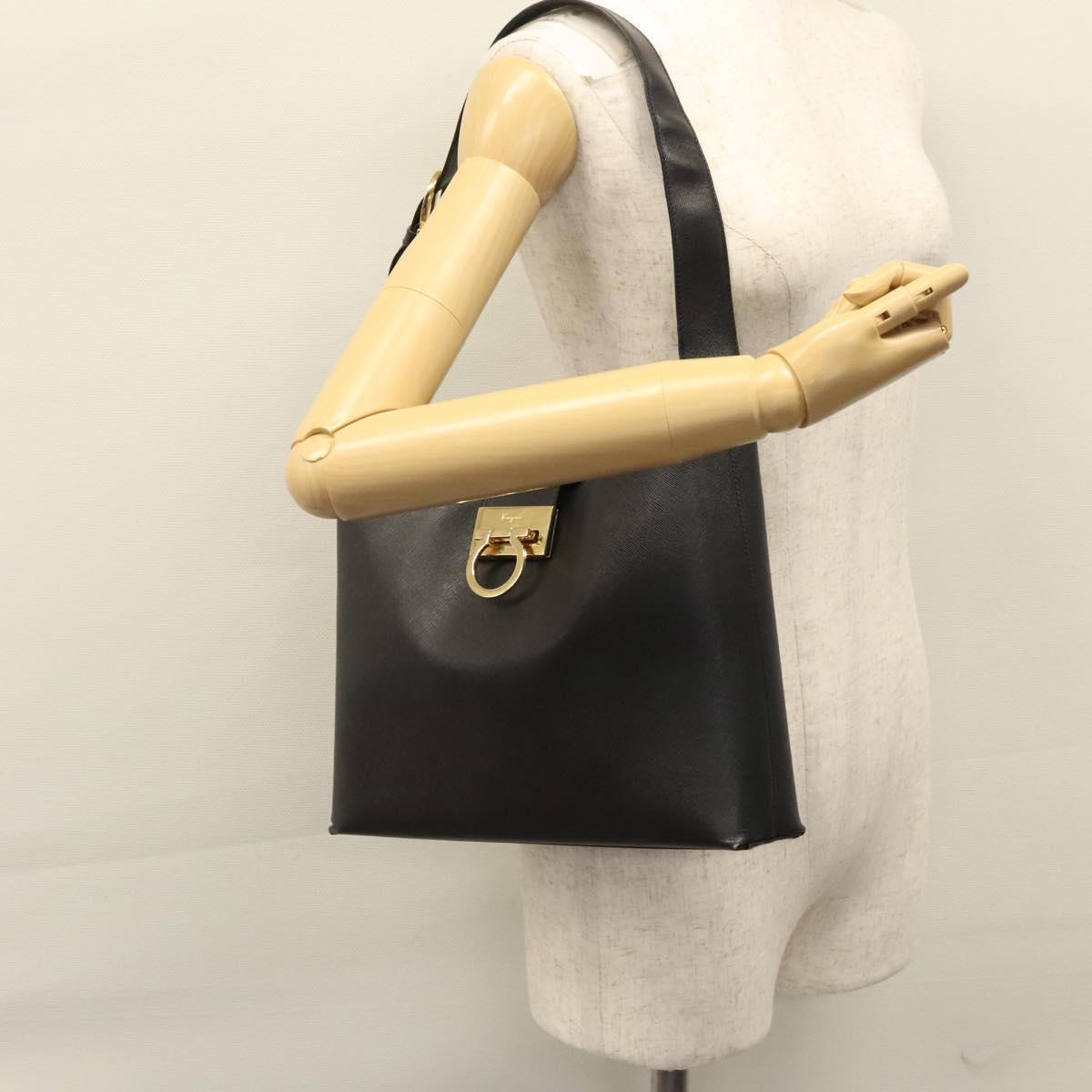Salvatore Ferragamo Gancini Shoulder Bag Leather Black Auth BD371