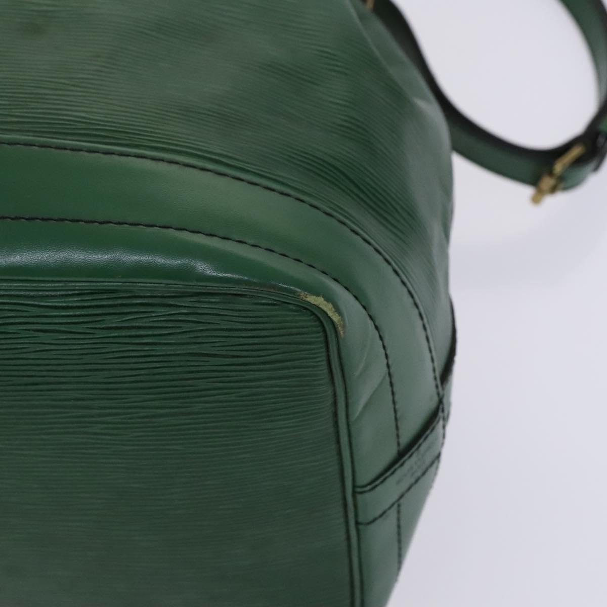 LOUIS VUITTON Epi Noe Shoulder Bag Green M44004 LV Auth BD805