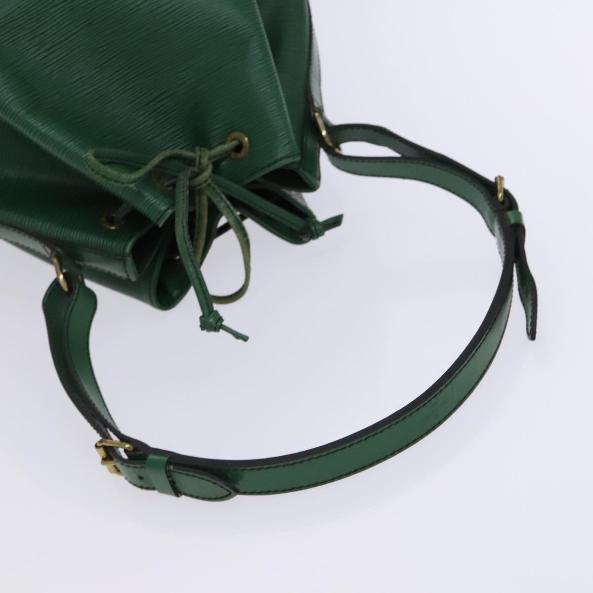 LOUIS VUITTON Epi Noe Shoulder Bag Green M44004 LV Auth BD805