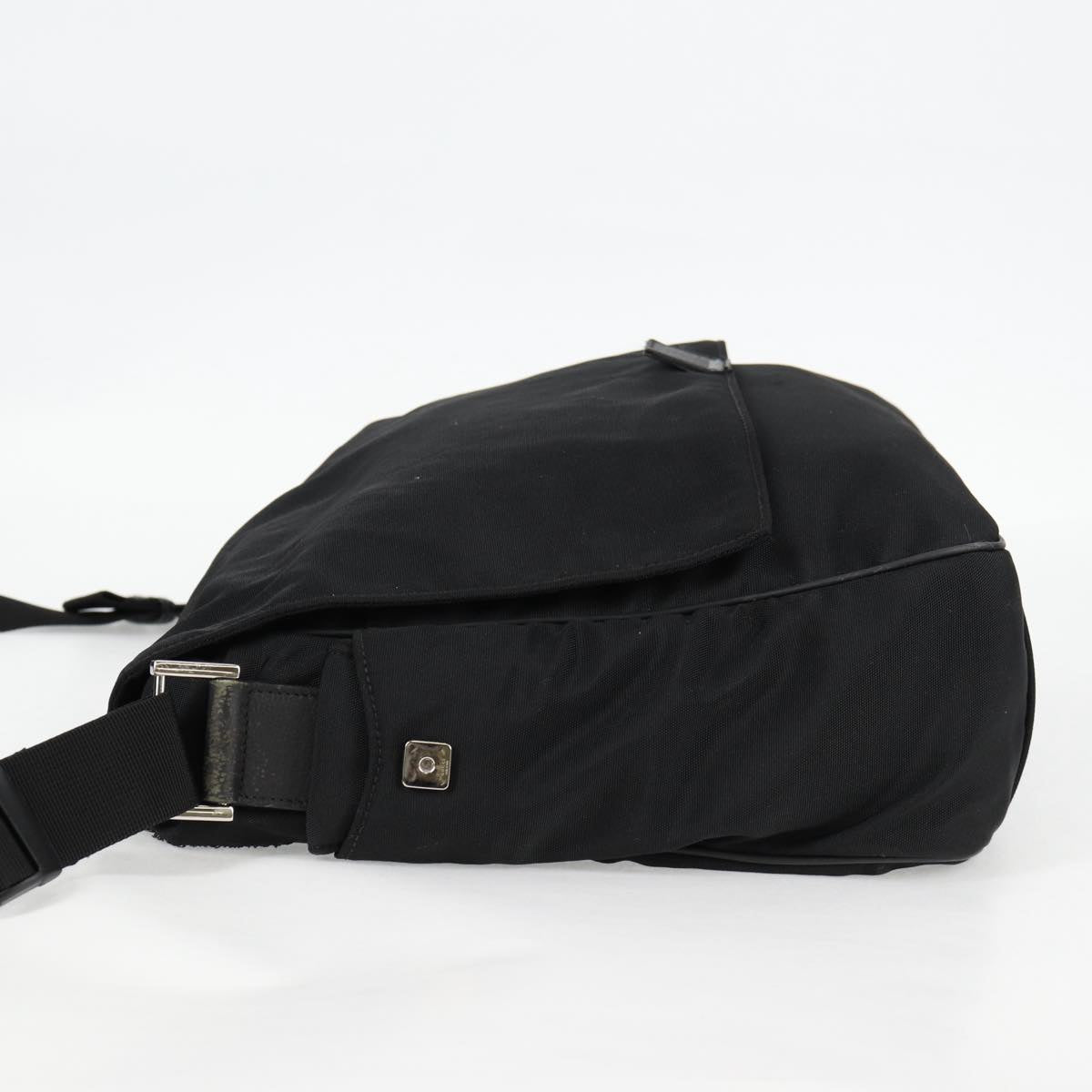 GUCCI Shoulder Bag Nylon Black Auth bs10426