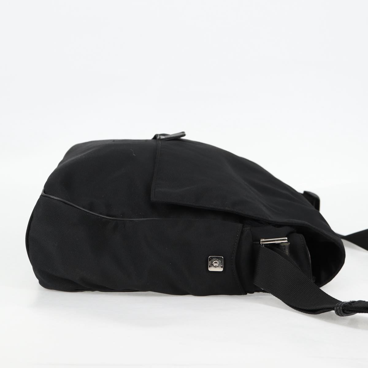 GUCCI Shoulder Bag Nylon Black Auth bs10426