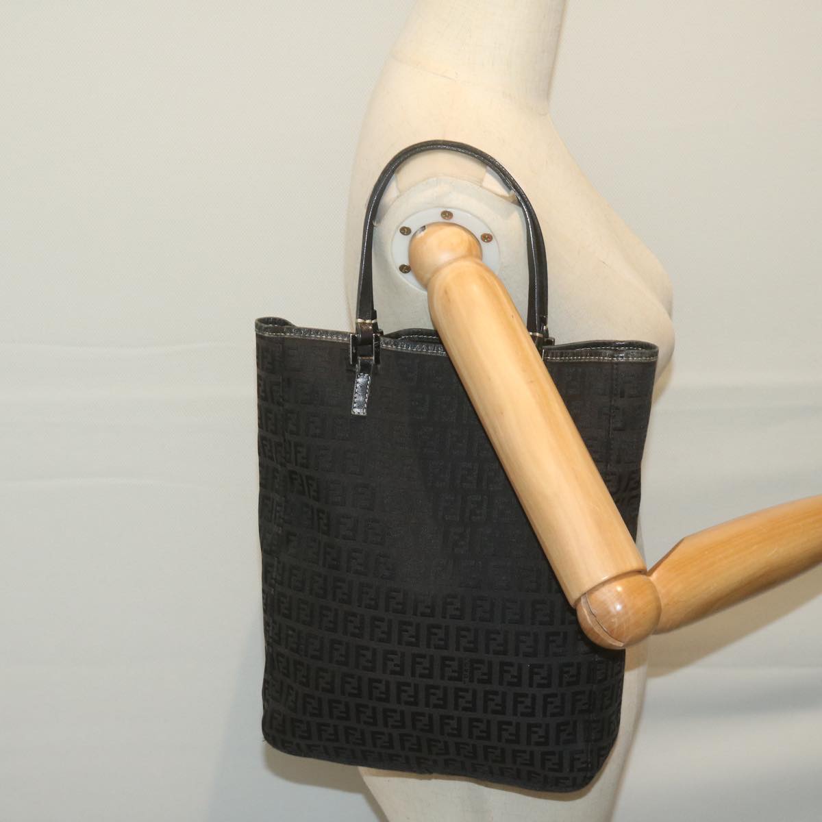 FENDI Zucchino Canvas Tote Bag Black Auth bs11778