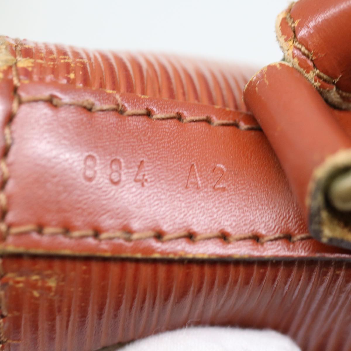 LOUIS VUITTON Epi Petit Noe Shoulder Bag Brown M44103 LV Auth bs12010