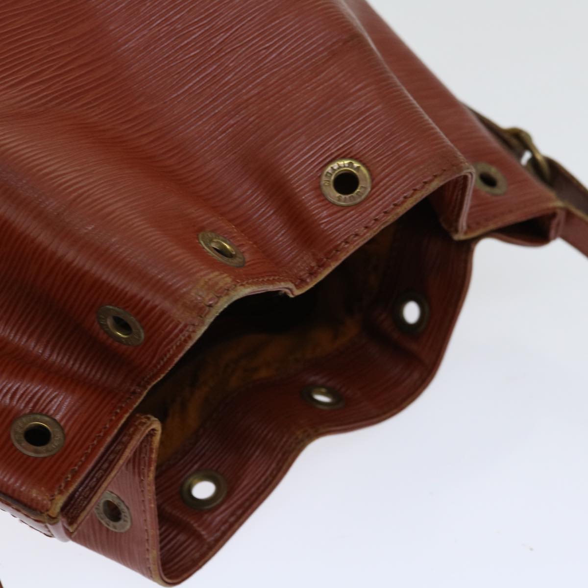 LOUIS VUITTON Epi Petit Noe Shoulder Bag Brown M44103 LV Auth bs12010