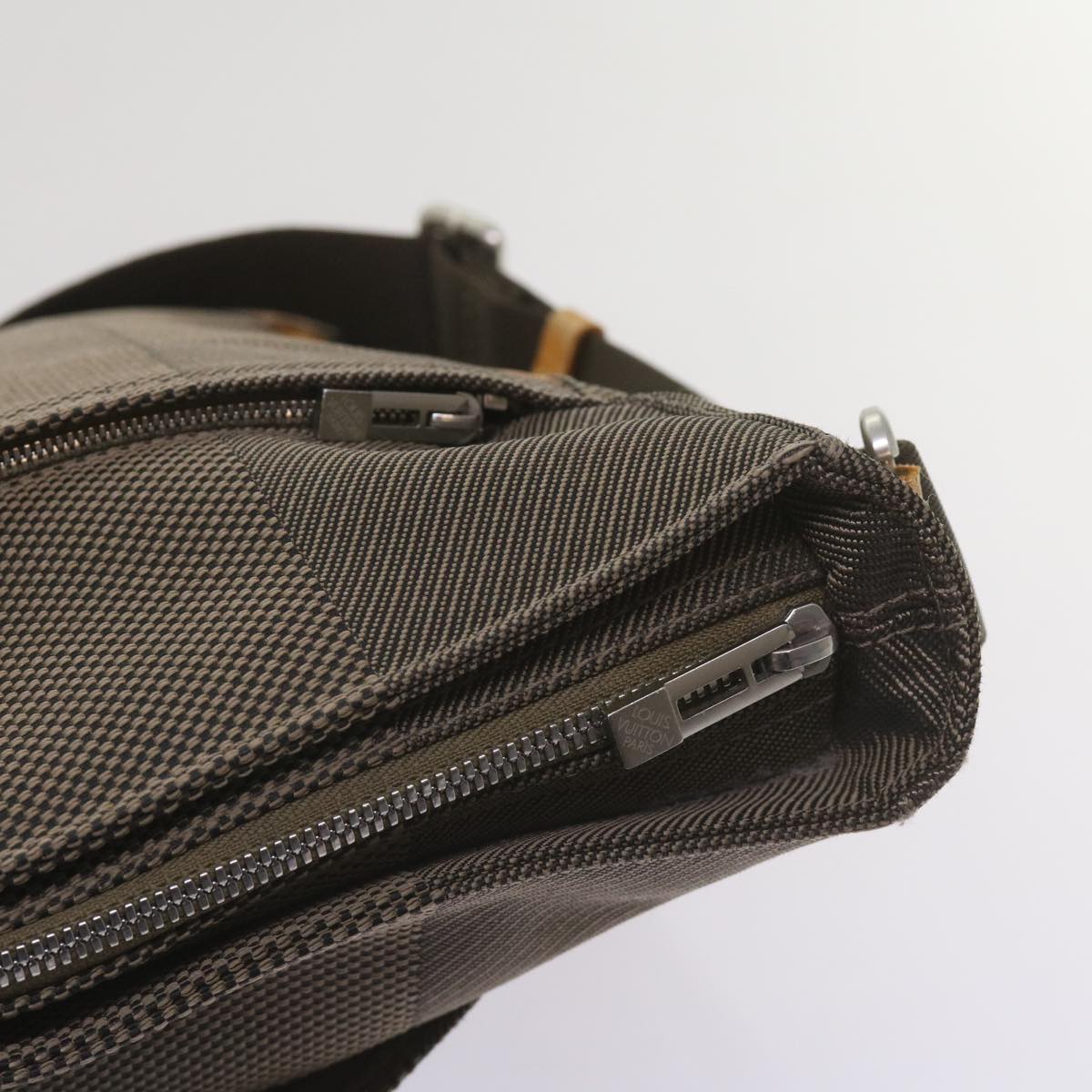 LOUIS VUITTON Damier Geant Compignon Messenger bag Khaki M93045 LV Auth bs12058