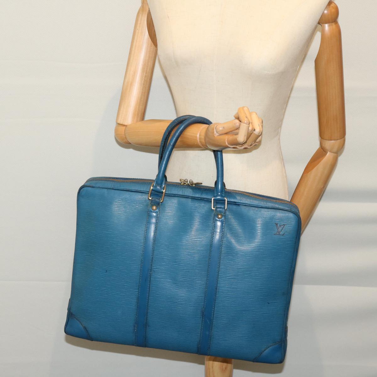 LOUIS VUITTON Epi Porte Documents Voyage Business Bag Blue M54475 Auth bs12244