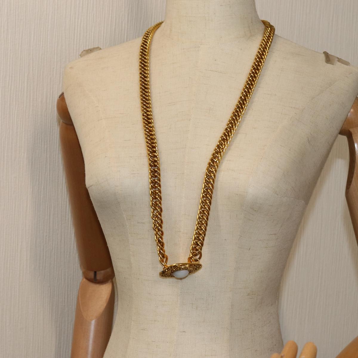 CHANEL Chain Pearl Belt metal Gold CC Auth bs13679