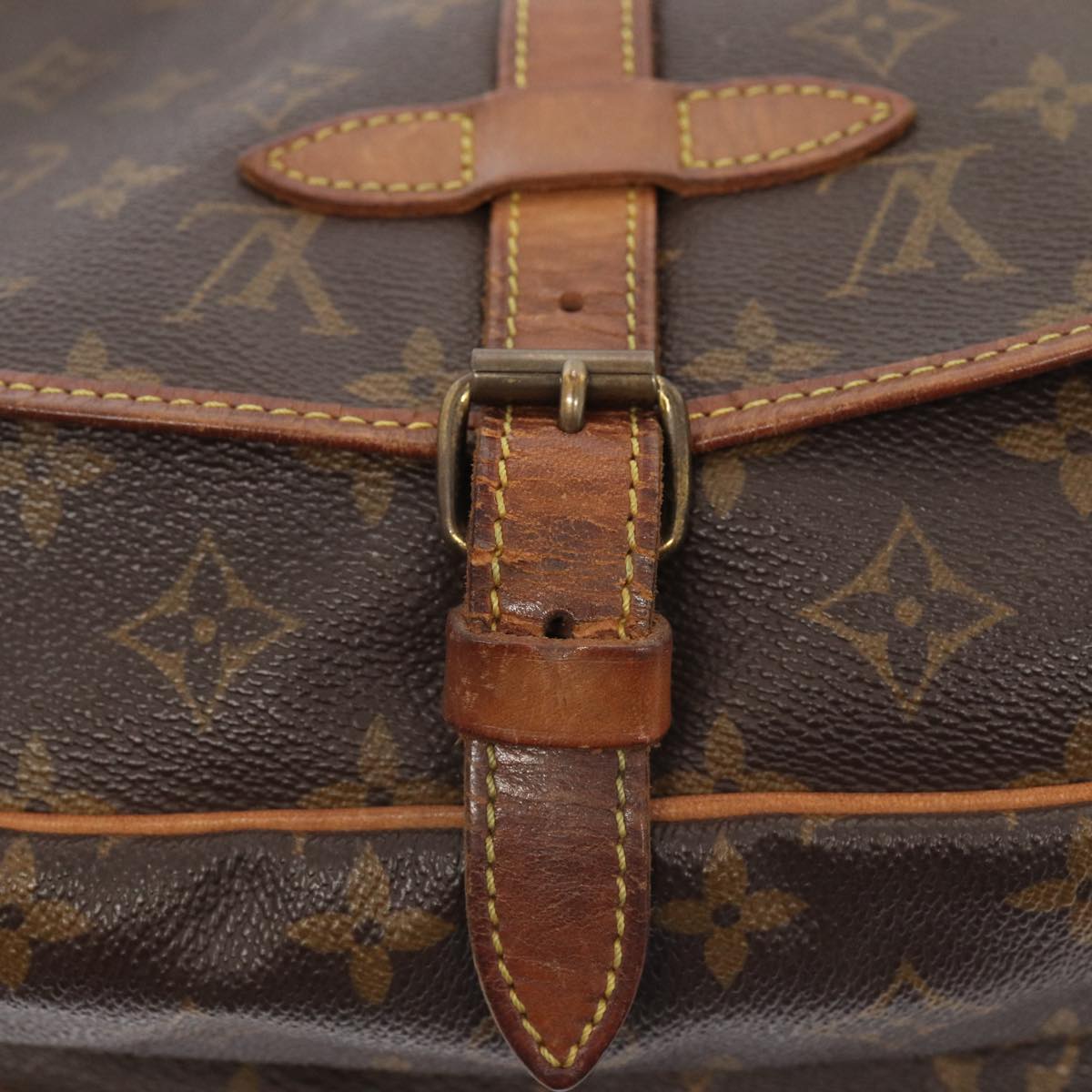 LOUIS VUITTON Monogram Saumur 30 Shoulder Bag M42256 LV Auth bs16947