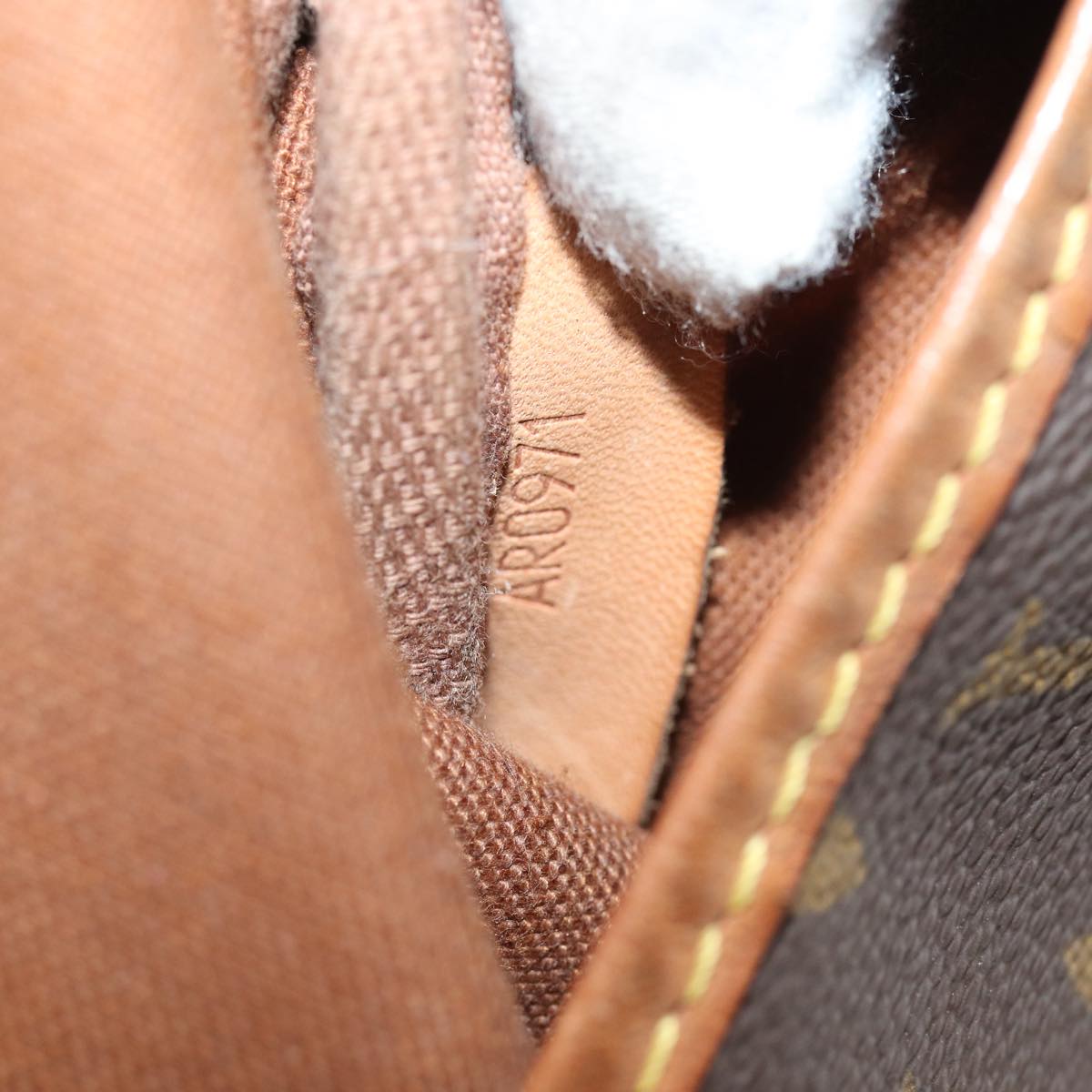 LOUIS VUITTON Monogram Saumur 30 Shoulder Bag M42256 LV Auth bs16947