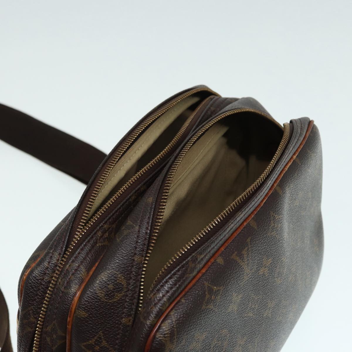 LOUIS VUITTON Monogram Reporter PM Shoulder Bag M45254 LV Auth bs17086