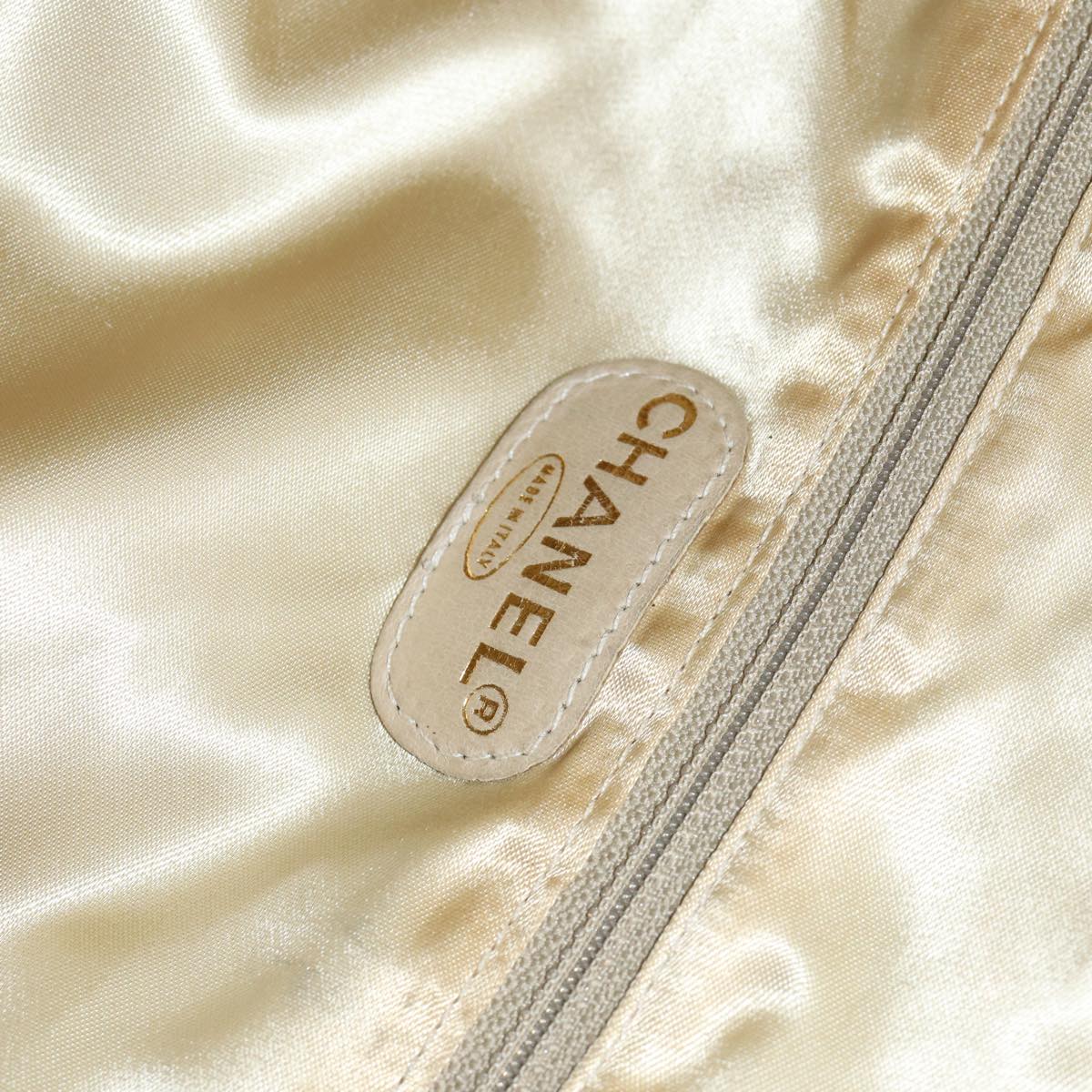 CHANEL Matelasse Chain Shoulder Bag Canvas Red Gold CC Auth bs17125