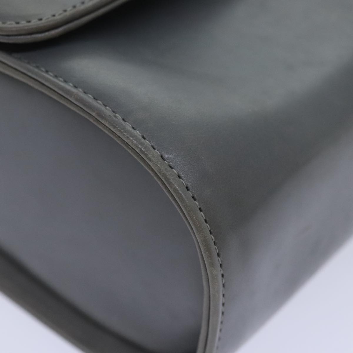 Salvatore Ferragamo Chain Shoulder Bag Leather Gray Gold Auth bs18233