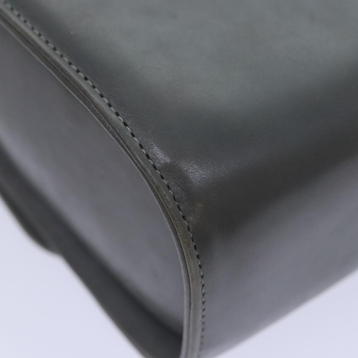 Salvatore Ferragamo Chain Shoulder Bag Leather Gray Gold Auth bs18233