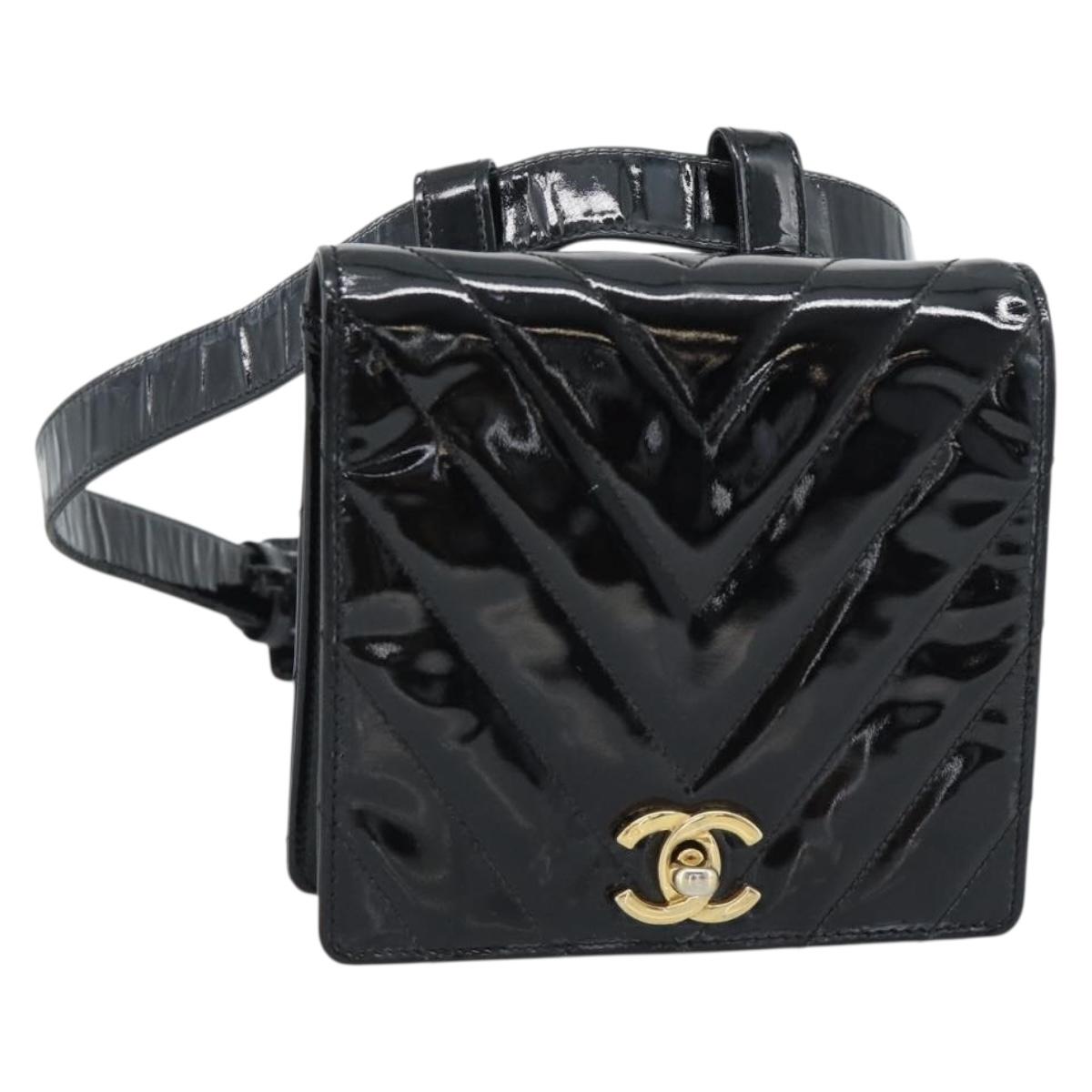 CHANEL V Stitch Waist bag Patent leather Black Gold CC Auth bs18829