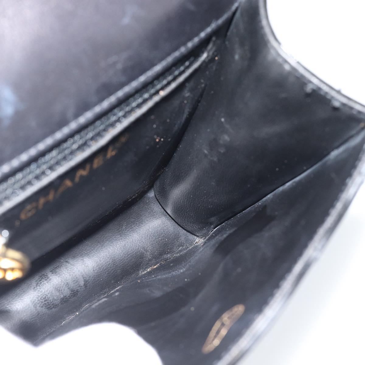 CHANEL V Stitch Waist bag Patent leather Black Gold CC Auth bs18829