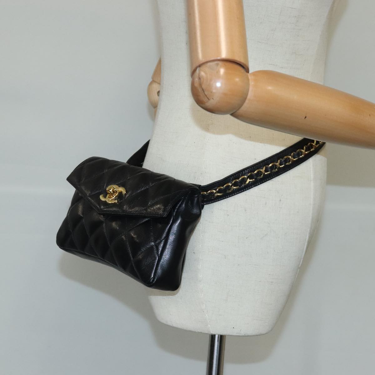 CHANEL Matelasse Chain Waist bag Lamb Skin Black Gold CC Auth bs20175