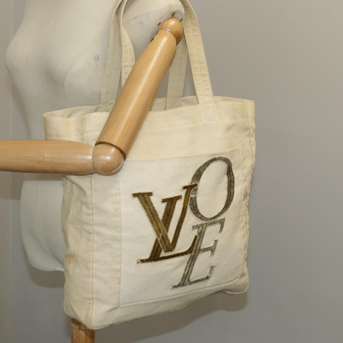 LOUIS VUITTON That's Love MM Tote Bag Canvas Beige M95388 LV Auth bs20420