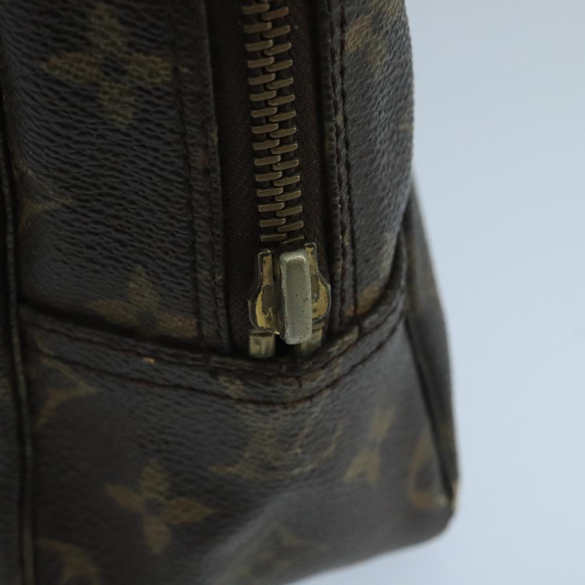 LOUIS VUITTON Monogram Trousse Toilette 28 Clutch Bag M47522 LV Auth bs20606