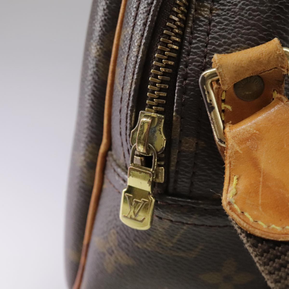 LOUIS VUITTON Monogram Reporter PM Shoulder Bag M45254 LV Auth bs20785