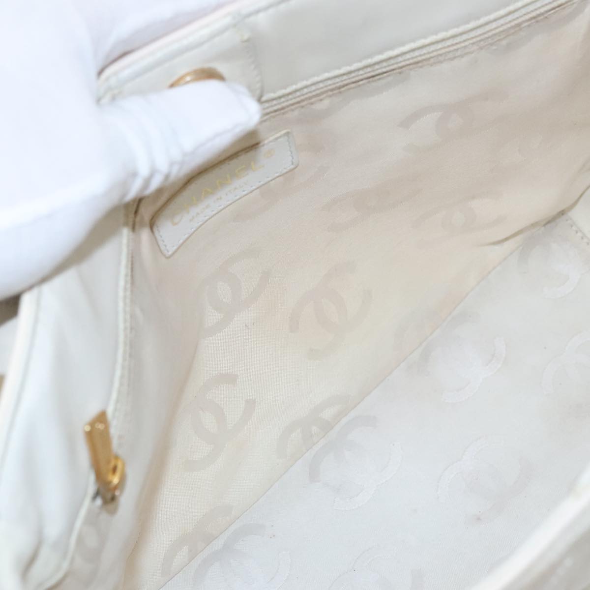 CHANEL Triple Coco Tote Bag Enamel White CC Auth bs20805