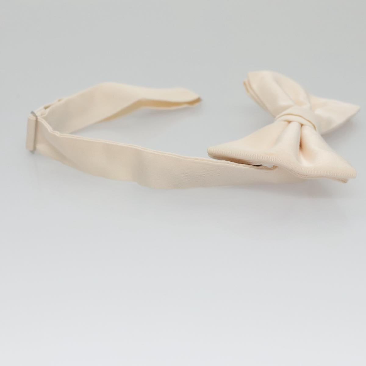 LOUIS VUITTON Butterfly Necktie Wool Beige LV Auth bs20886