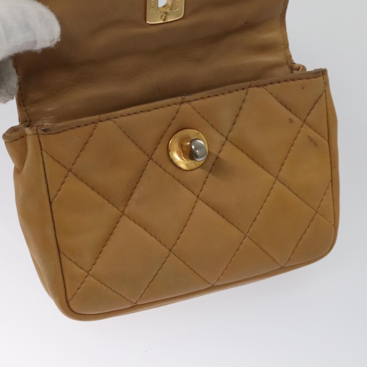 CHANEL Matelasse Waist bag Leather Beige CC Auth bs20969