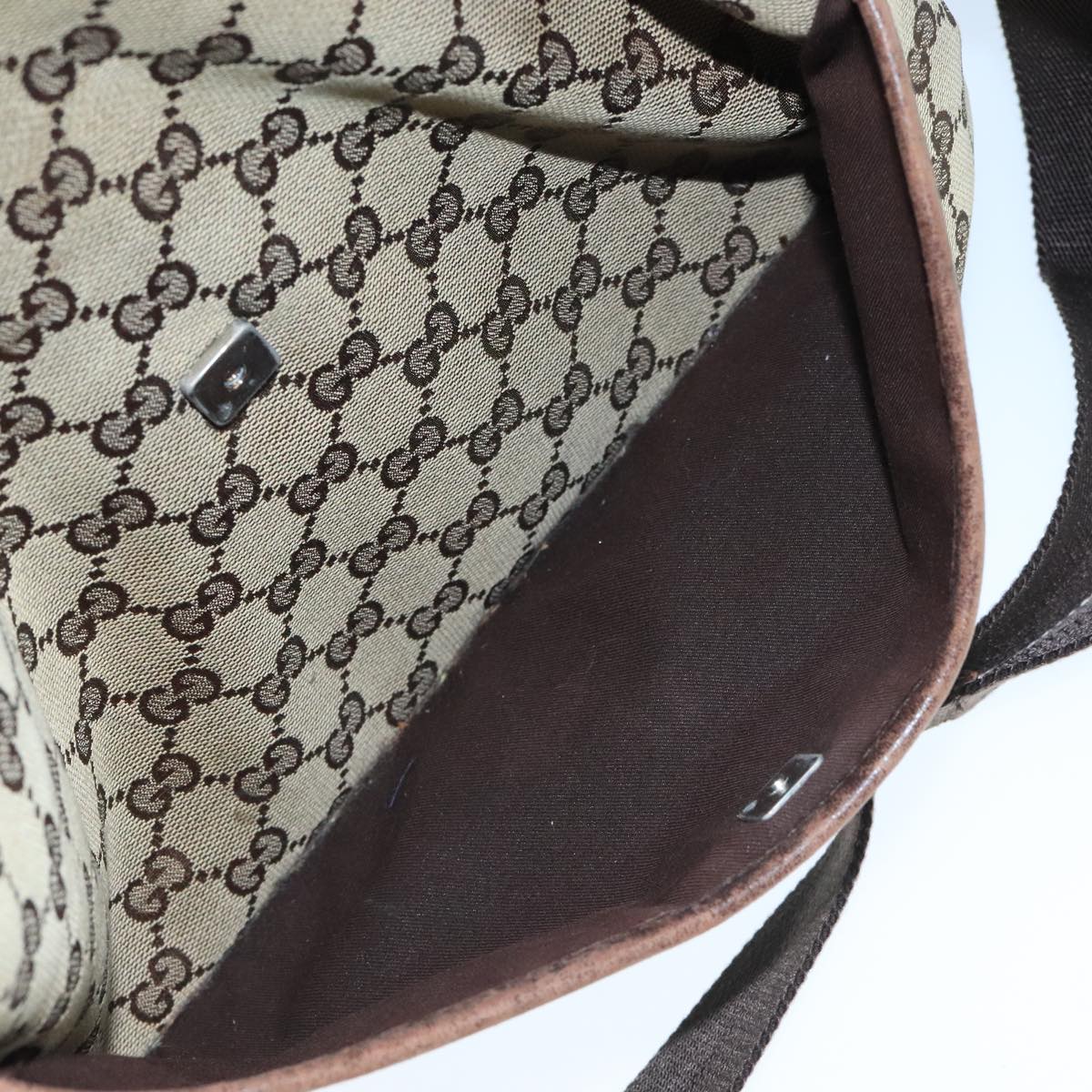 GUCCI GG Canvas Shoulder Bag Beige Silver 145857 Auth bs21051