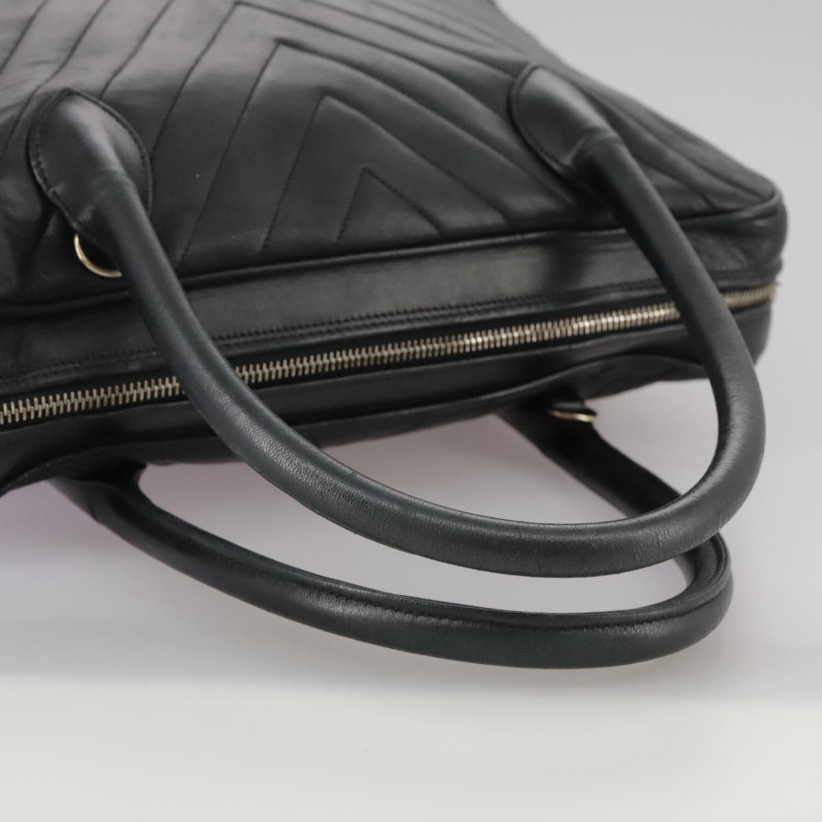 CHANEL V Stitch Hand Bag Leather Black CC Auth bs21163