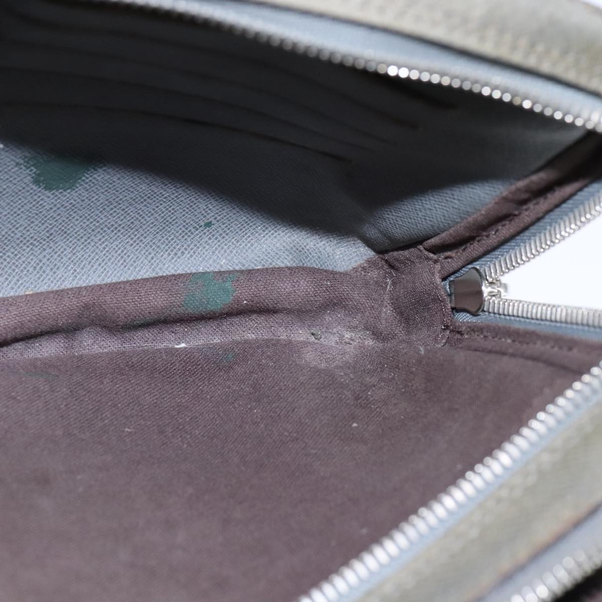 LOUIS VUITTON Taiga Neopavel Clutch Bag Gray Gracie M32684 LV Auth bs21264