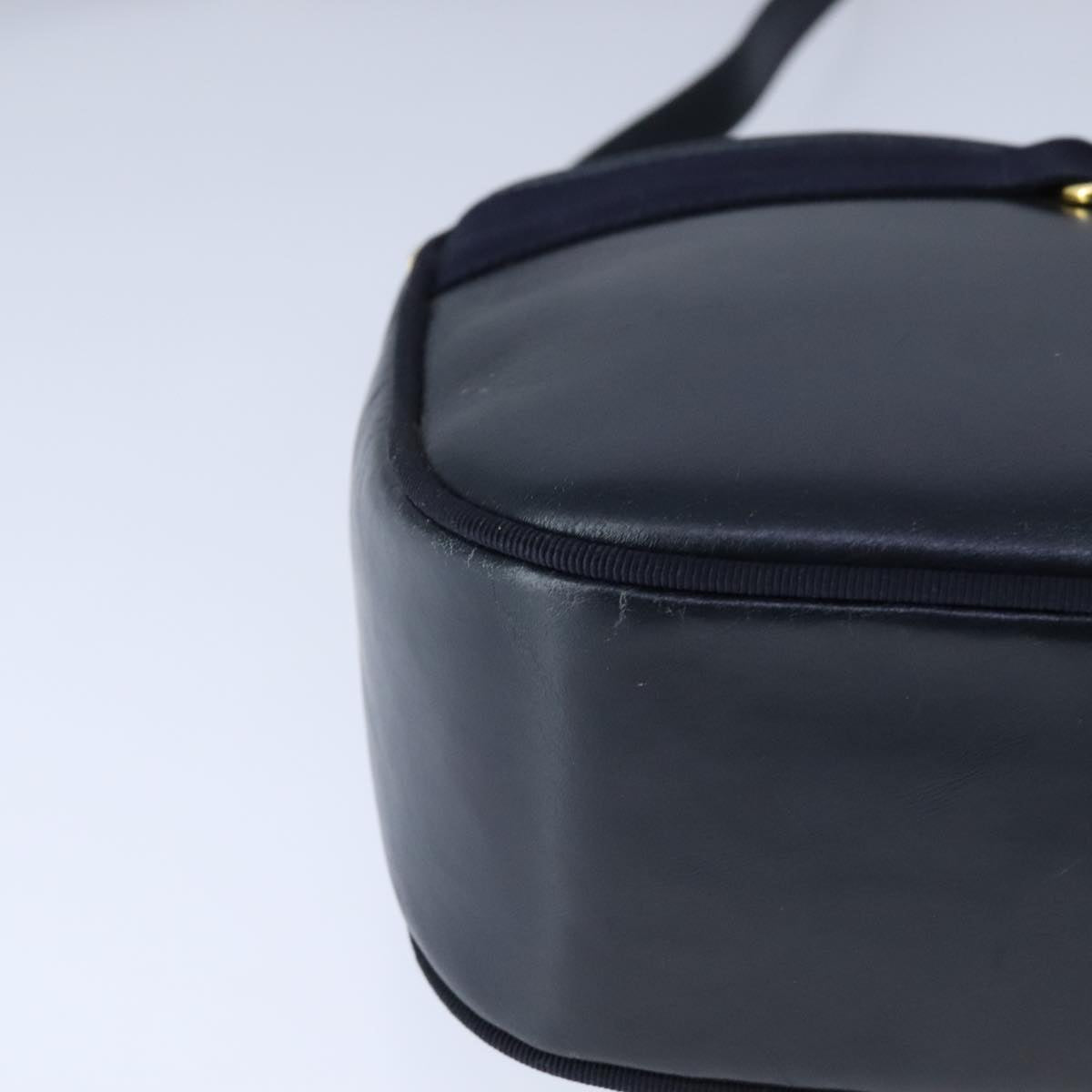 Salvatore Ferragamo Vala Shoulder Bag Leather Navy Gold Auth bs21294