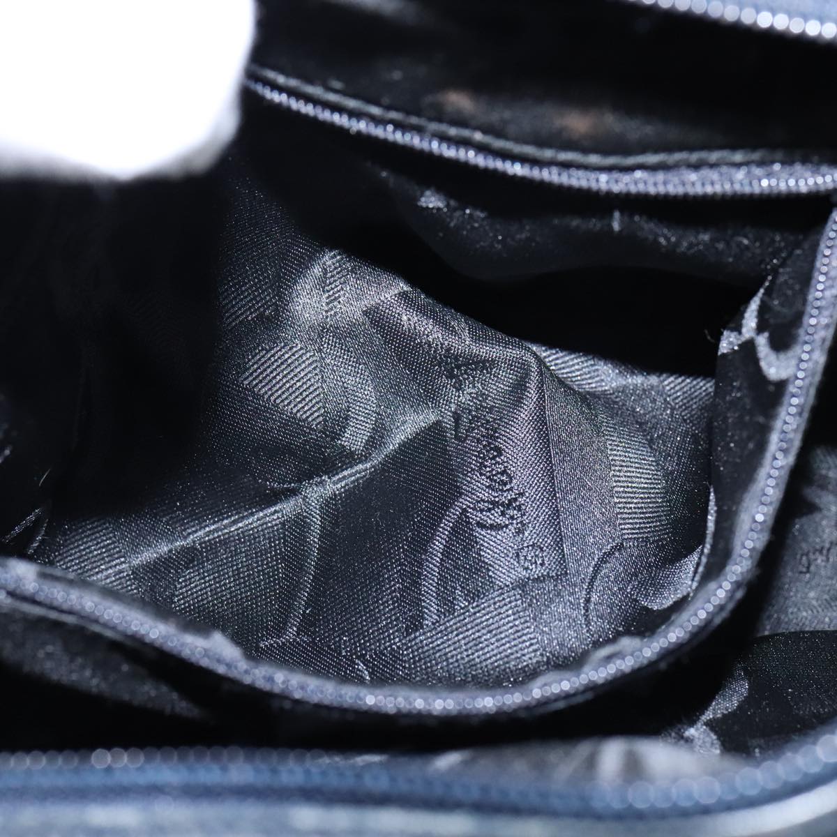 Salvatore Ferragamo Vala Shoulder Bag Leather Navy Gold Auth bs21294