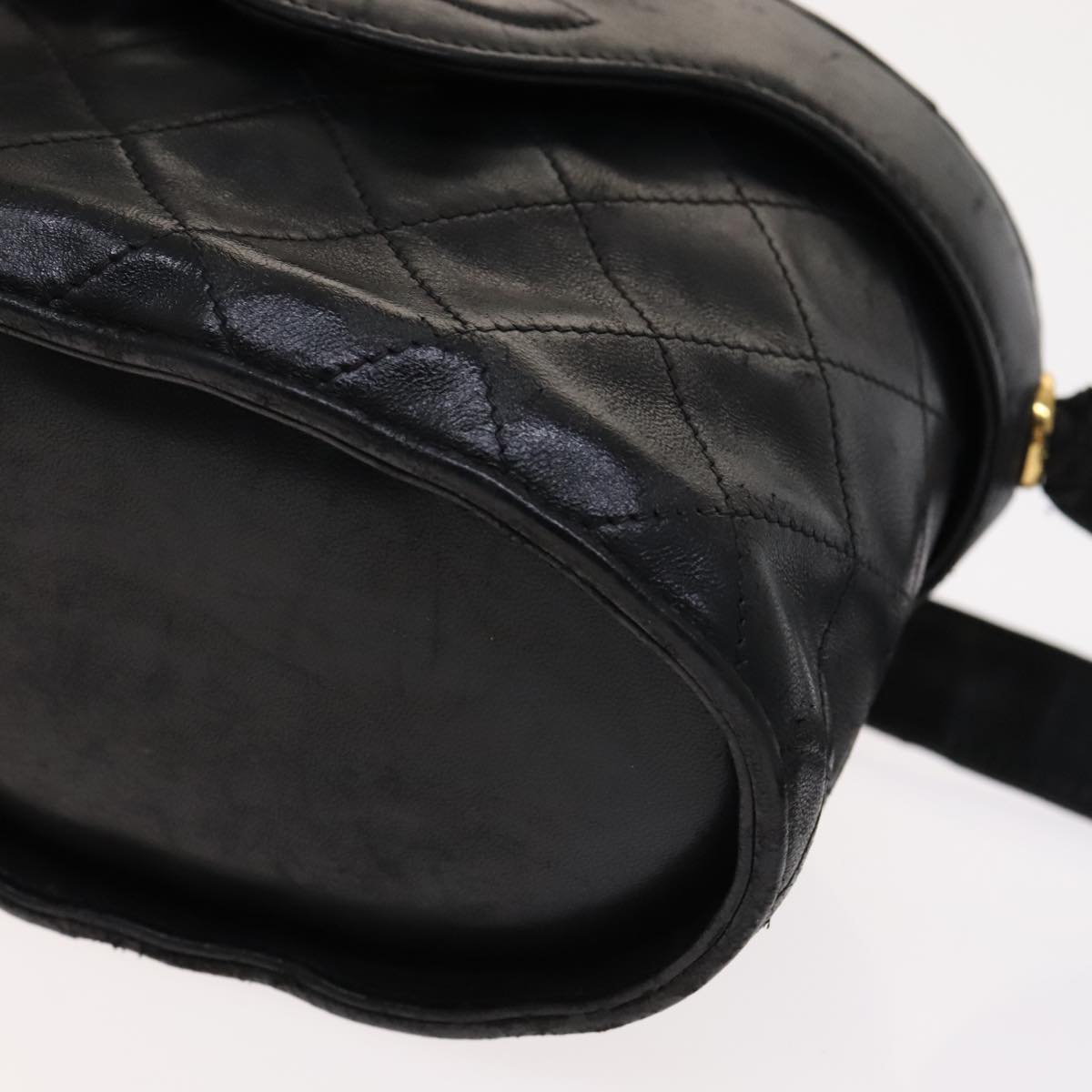 CHANEL Matelasse Shoulder Bag Lamb Skin Gold Black CC Auth bs21318