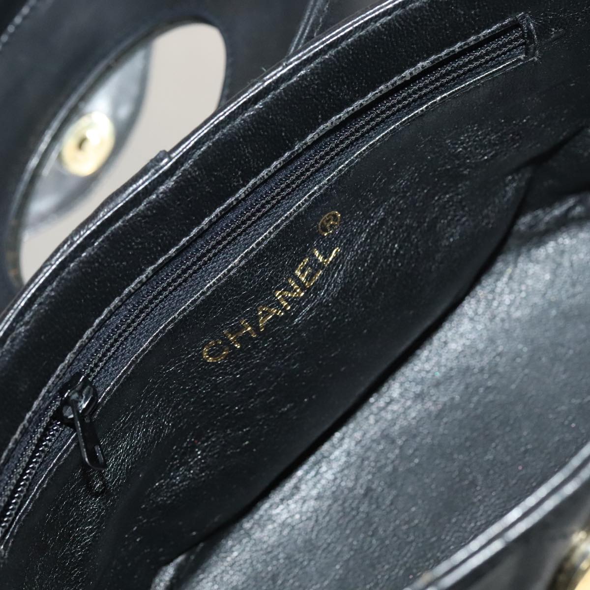 CHANEL Matelasse Shoulder Bag Lamb Skin Gold Black CC Auth bs21318