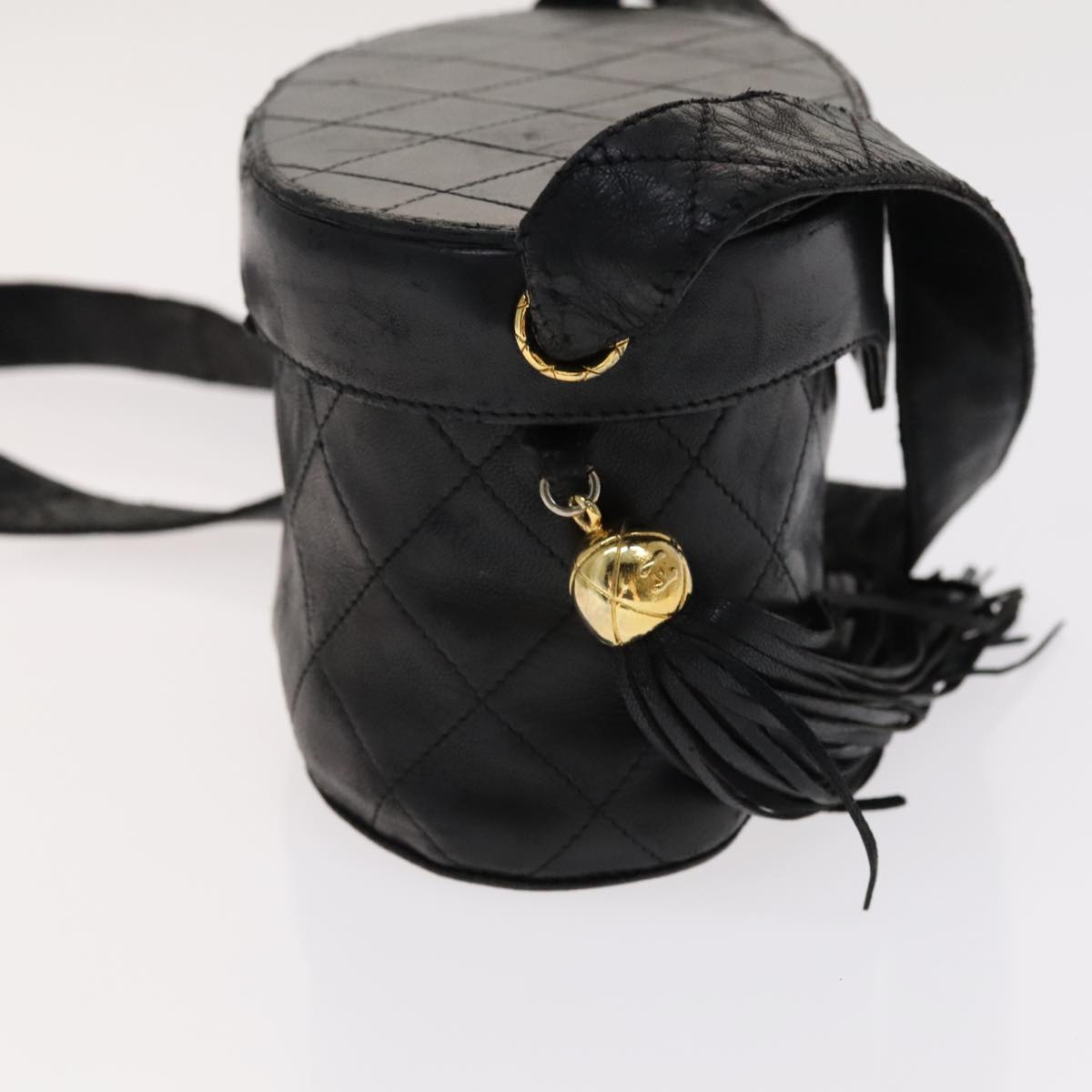 CHANEL Matelasse Shoulder Bag Lamb Skin Gold Black CC Auth bs21318