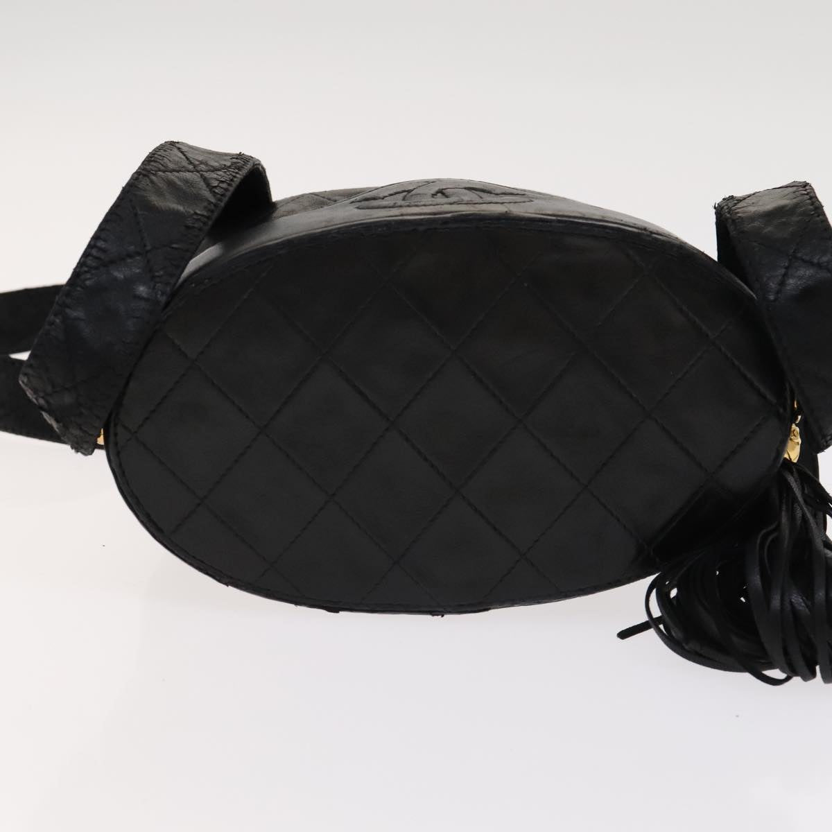 CHANEL Matelasse Shoulder Bag Lamb Skin Gold Black CC Auth bs21318