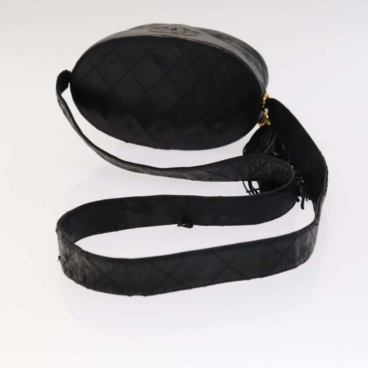 CHANEL Matelasse Shoulder Bag Lamb Skin Gold Black CC Auth bs21318