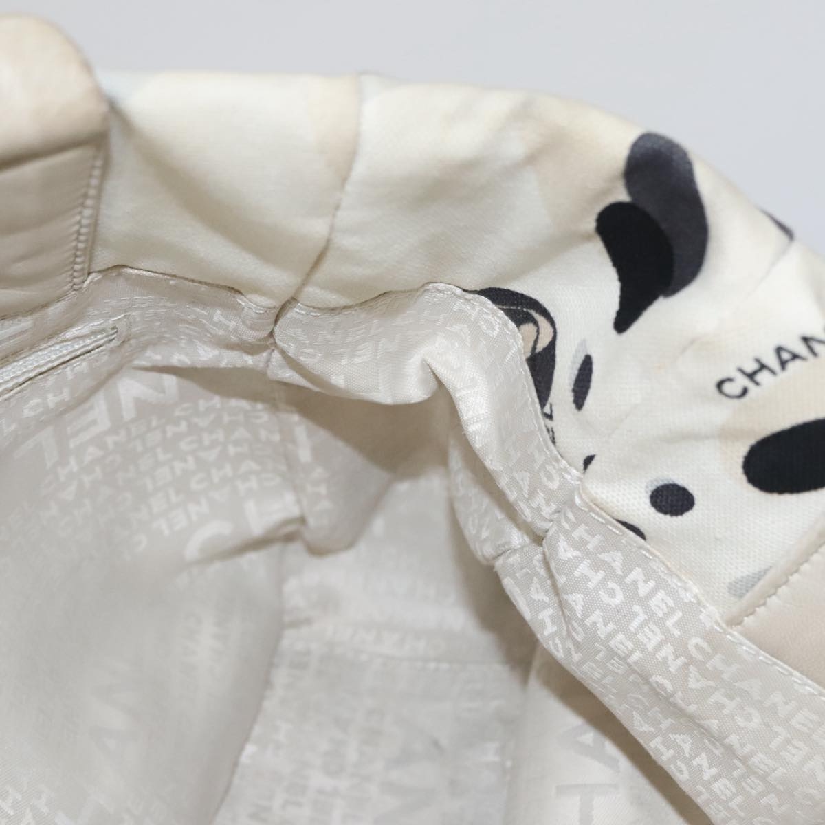 CHANEL Tote Bag Canvas White Black Silver CC Auth bs22011