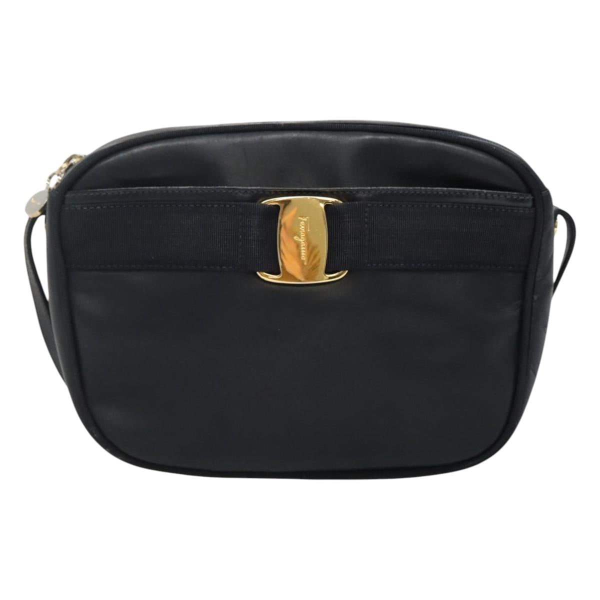 Salvatore Ferragamo Vala Shoulder Bag Leather Navy Gold Auth bs22996