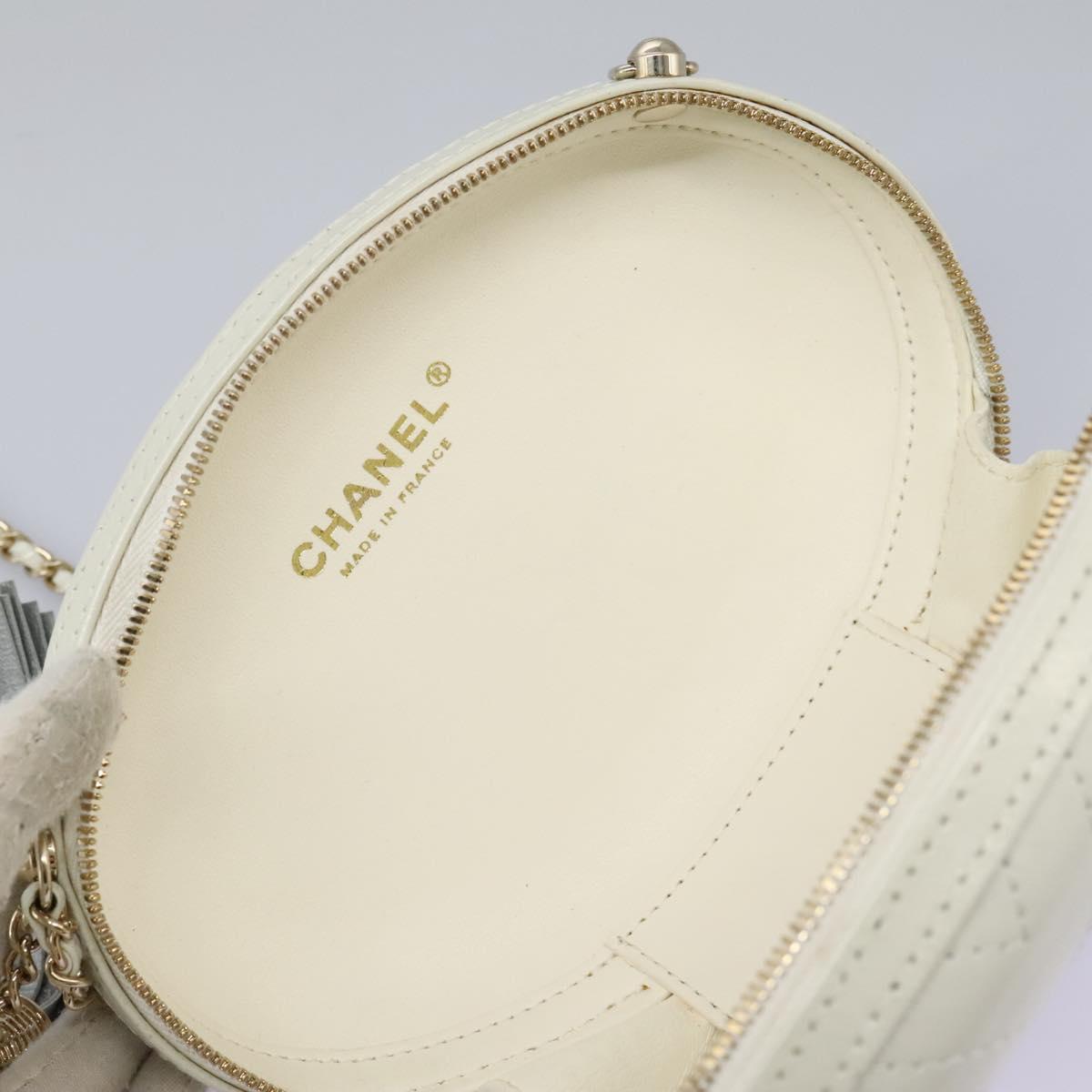 CHANEL V Stitch LA PAUSA Chain Shoulder Bag Leather White CC Auth bs23014AV