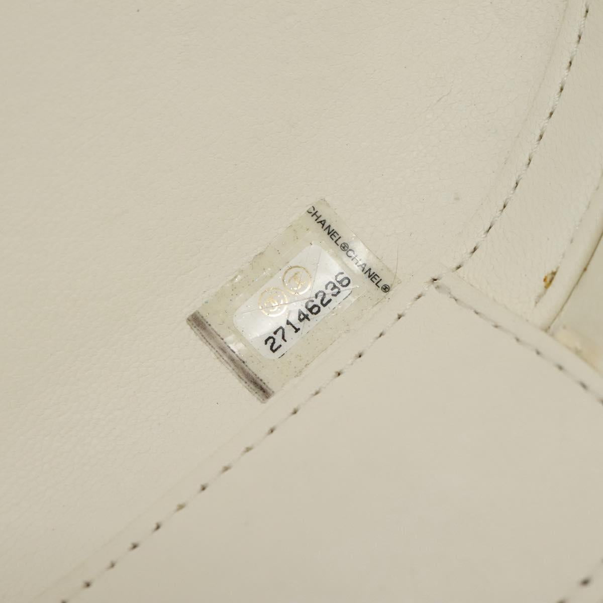 CHANEL V Stitch LA PAUSA Chain Shoulder Bag Leather White CC Auth bs23014AV