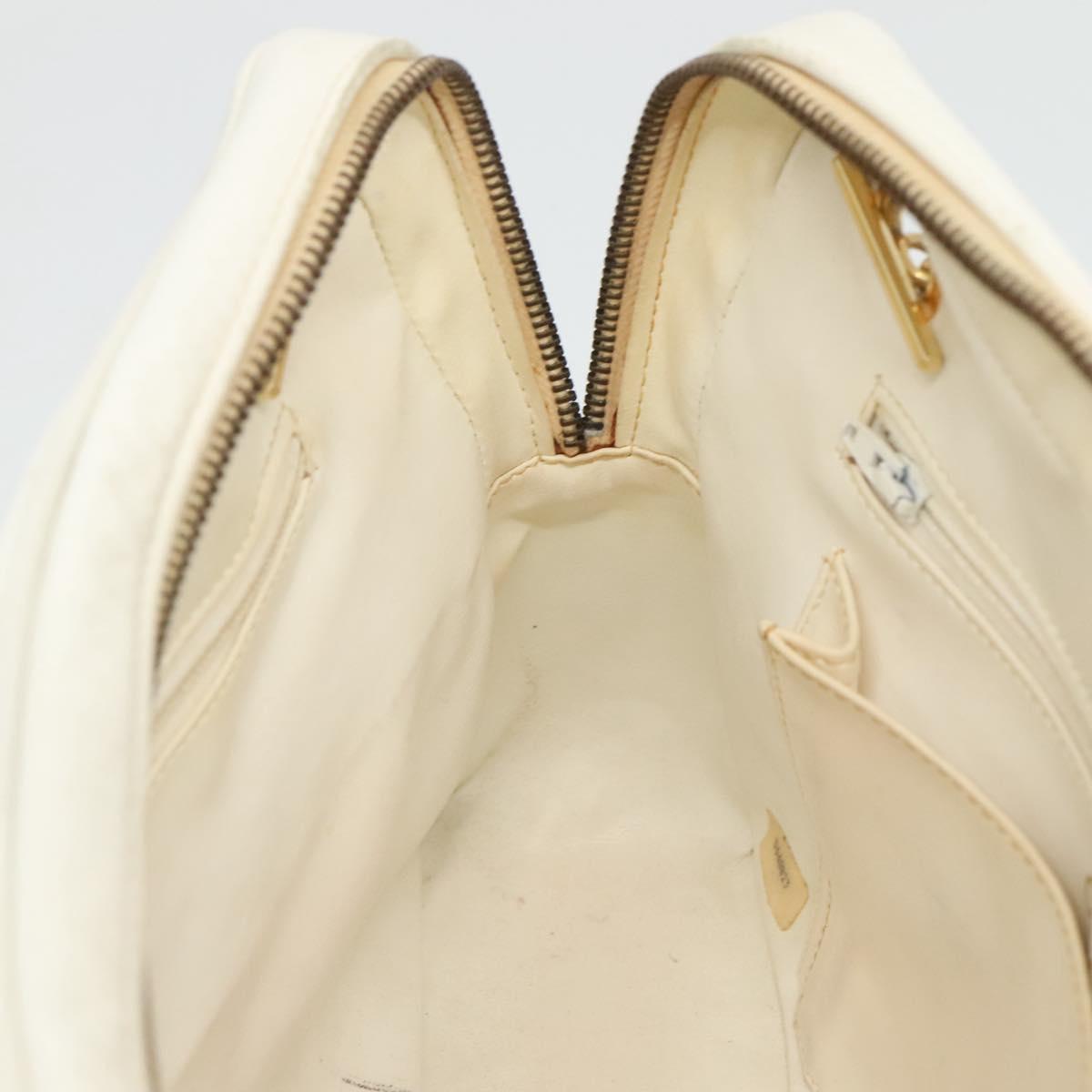 CHANEL Chain V Stitch Shoulder Bag Lamb Skin White CC Auth bs23119