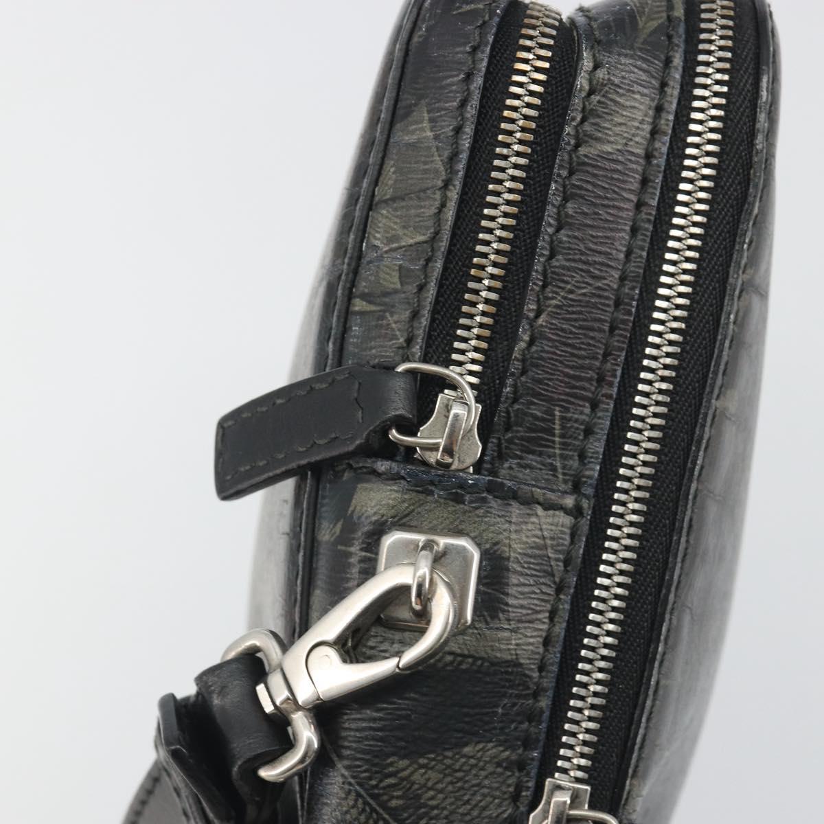 Salvatore Ferragamo Clutch Bag Leather Black Gold Auth bs23562