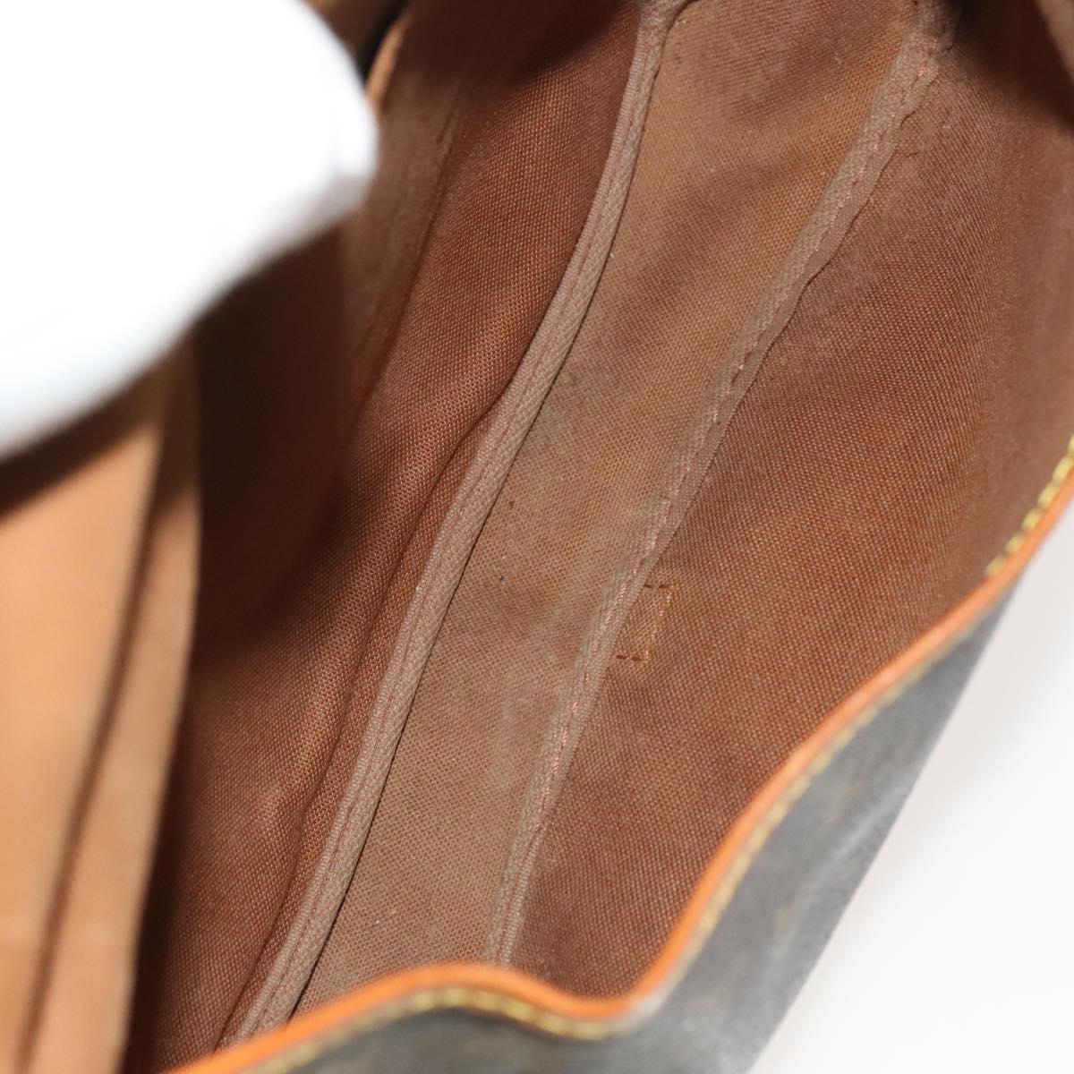 LOUIS VUITTON Monogram Saumur 30 Shoulder Bag M42256 LV Auth bs25355